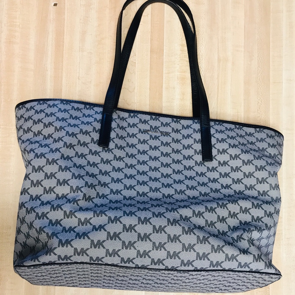 Michael Kors Jenn Grey/Black Canvas Tote